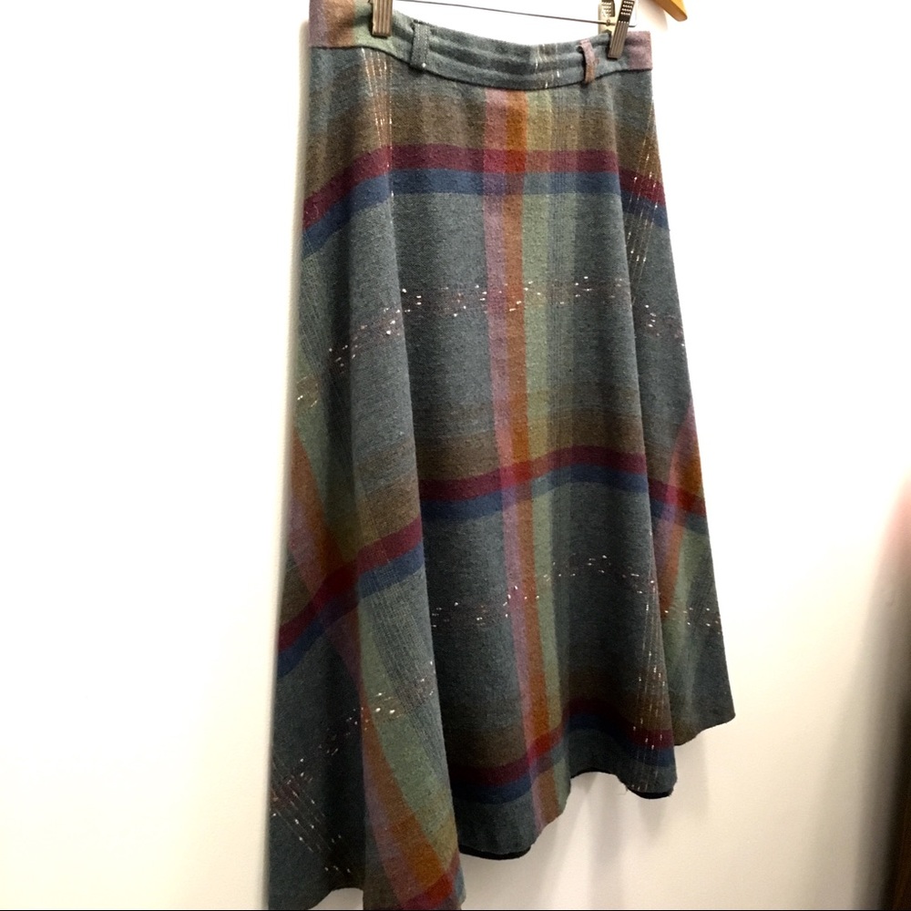 Vintage plaid tweed midi skirt approx. size 2-4